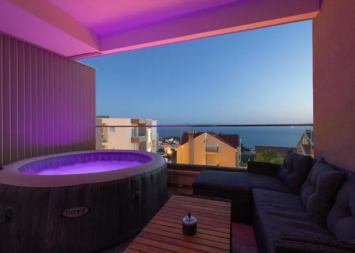 Luxury And Peaceful Paradise * 马卡尔斯卡